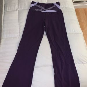 Size 6 Lululemon yoga pants